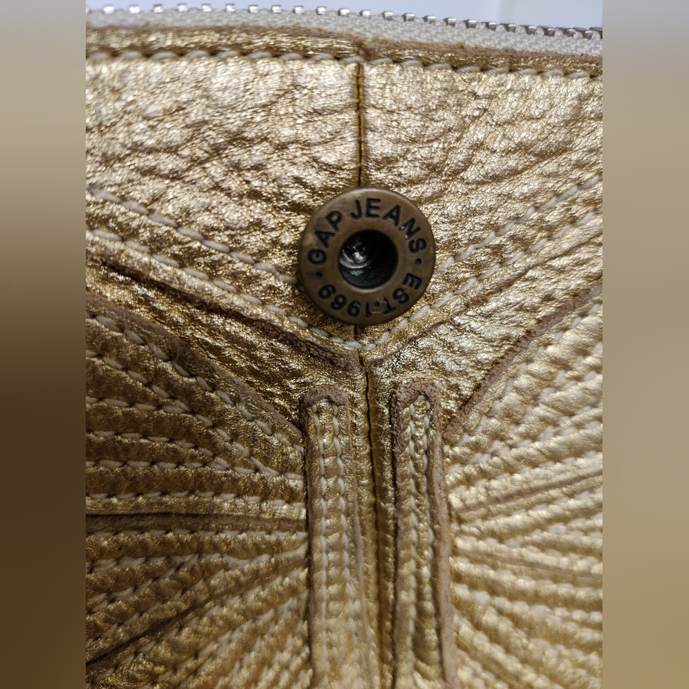 Vintage Y2K Gold Leather Butterfly Wristlet By The GAP - Picture 4 of 8